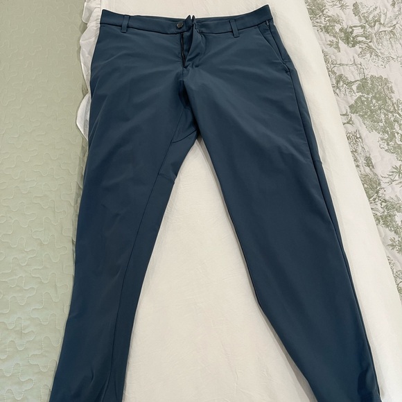 Lululemon ABC Classic Fit Men pants - Picture 3 of 5